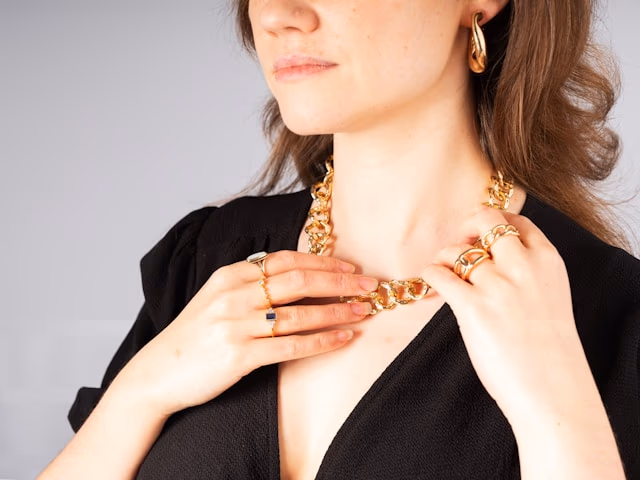 Comment choisir son pendentif pour une tenue de cérémonie